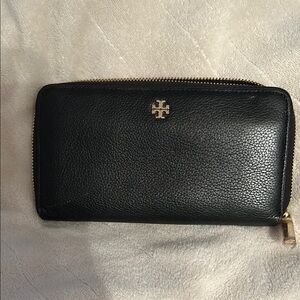 Tory Burch Black Leather Wallet